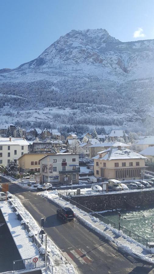 Hôtel Restaurant Glaizette LʼArgentière-la-Bessée Extérieur photo