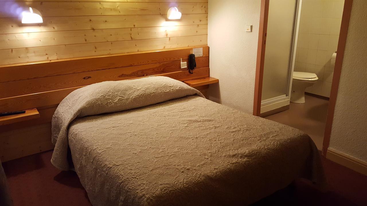 Hôtel Restaurant Glaizette LʼArgentière-la-Bessée Extérieur photo