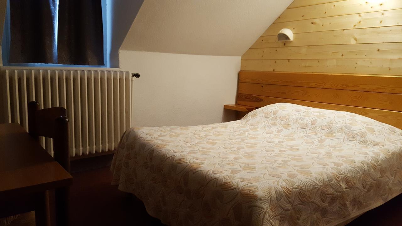 Hôtel Restaurant Glaizette LʼArgentière-la-Bessée Extérieur photo